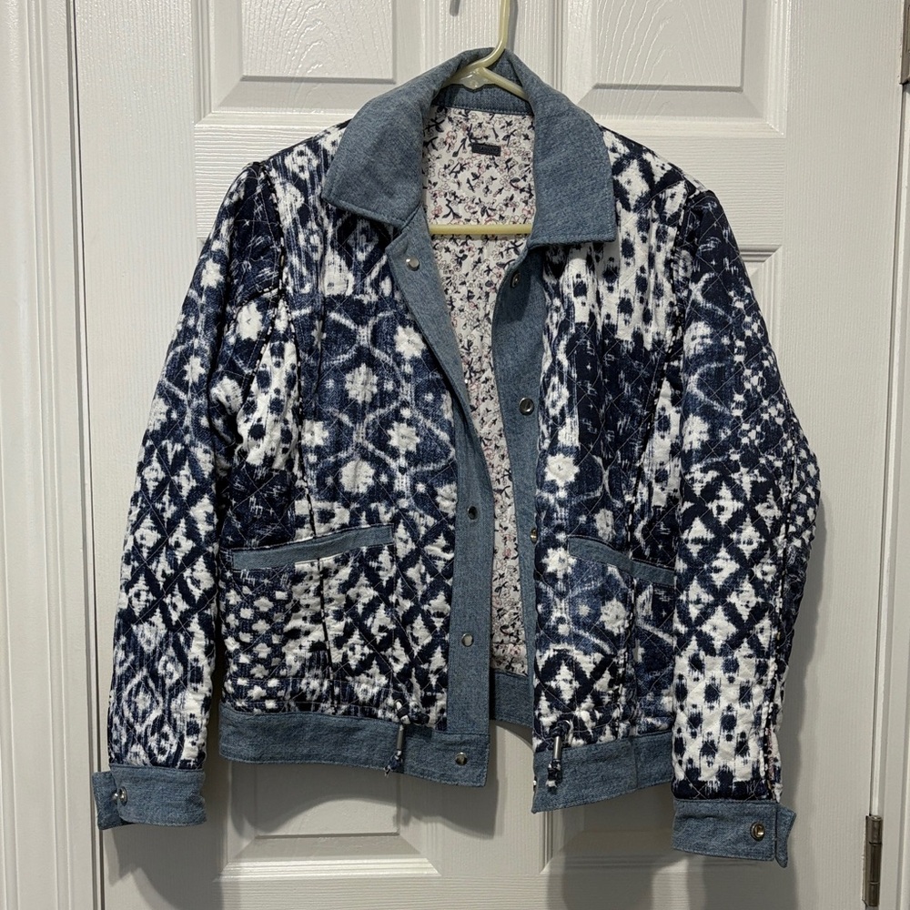 BlankNYC Blue and White Patterned Reversible Jacket